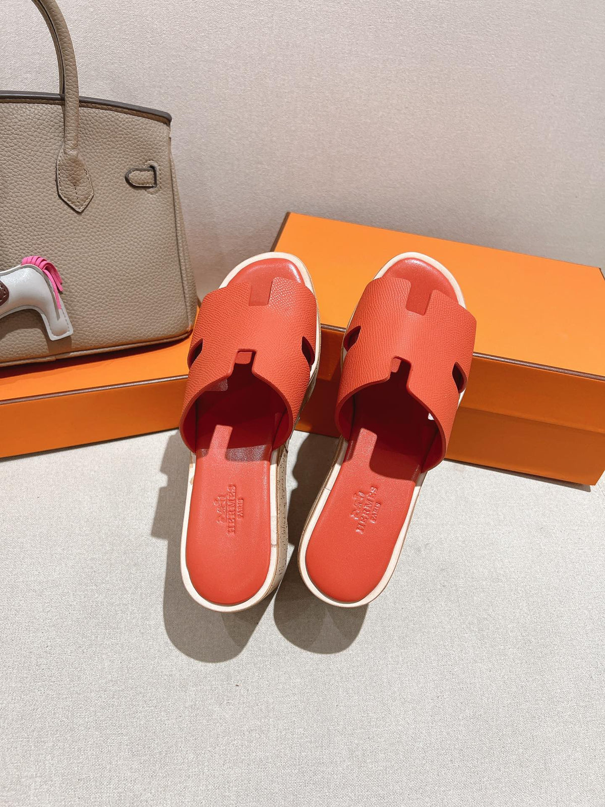 HERMES 25S HIGH WEDGE SANDALS IN DARK ORANGE LAMBSKIN STYLE 33